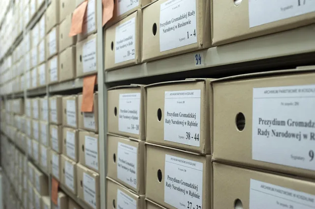 archive, boxes, documents, folders, business, data, depth of field, indoors, order, rack, row, shelf, stock, storage, warehouse, archives, files, registry, koszalin, archive, archive, archive, archive, archive, archives, registry. Welche Unterlagen Agenturen vor der Zusammenarbeit offenlegen sollten